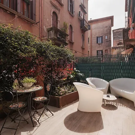 Appartamento Luxury Ai Greci-2